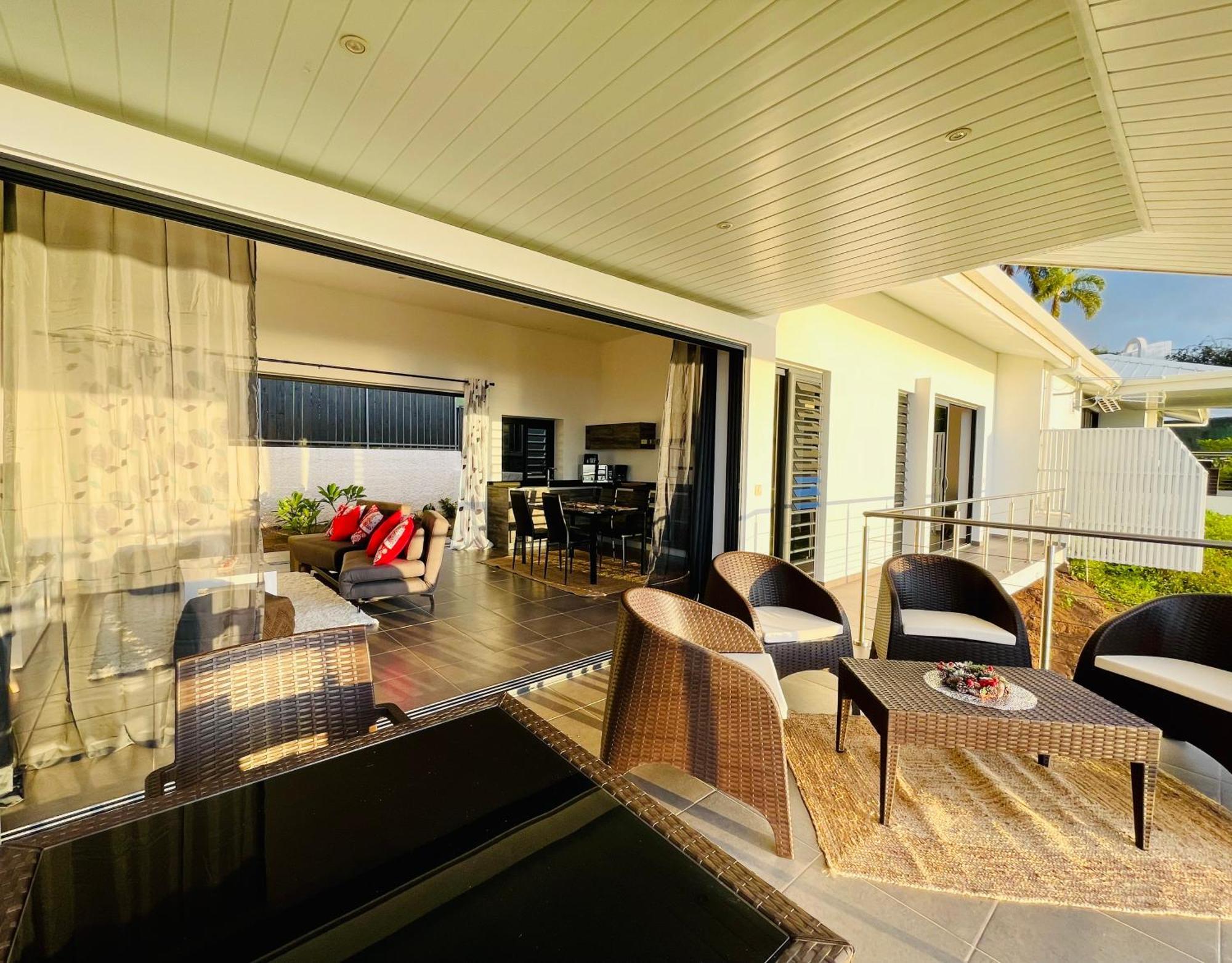 Tahiti Moeatama : Villa Nui Avec Piscine Privee Papeete  Extérieur photo